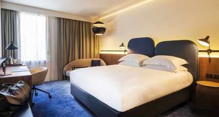 Crowne Plaza NICE - GRAND ARENAS Room Type - 1 King Bed Standard Sea Side