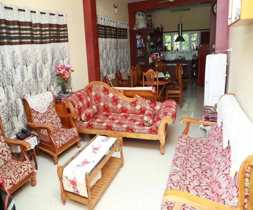 Ferndale Homestay - Tap to explore photos