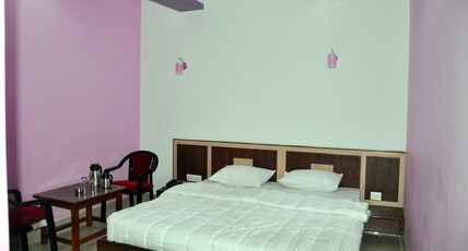 Hotel Central Avenue Room Type - Deluxe Non AC Room