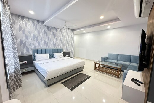 HOTEL NIRVANA