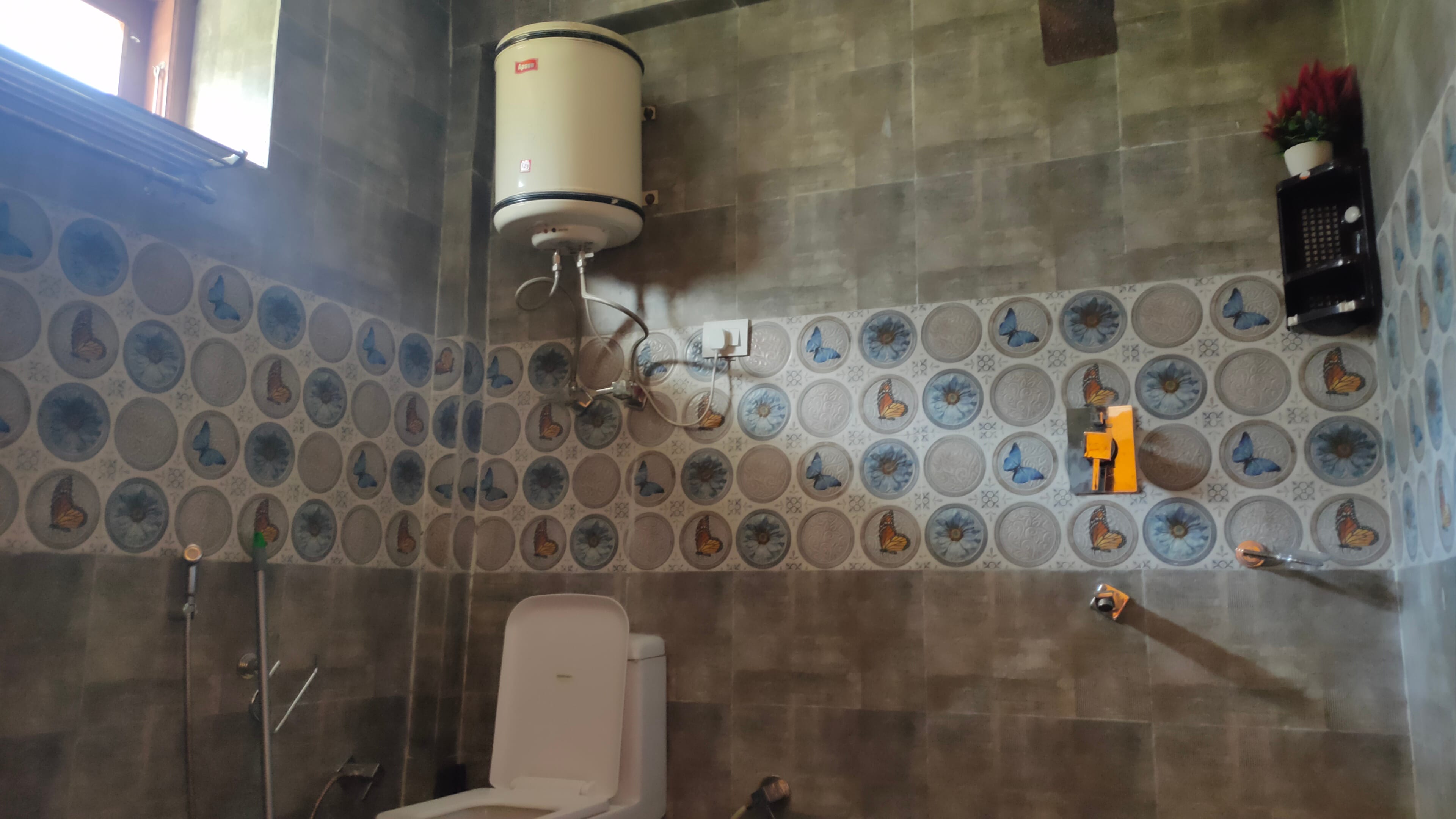 ARA HOMESTAY - Tap to explore photos