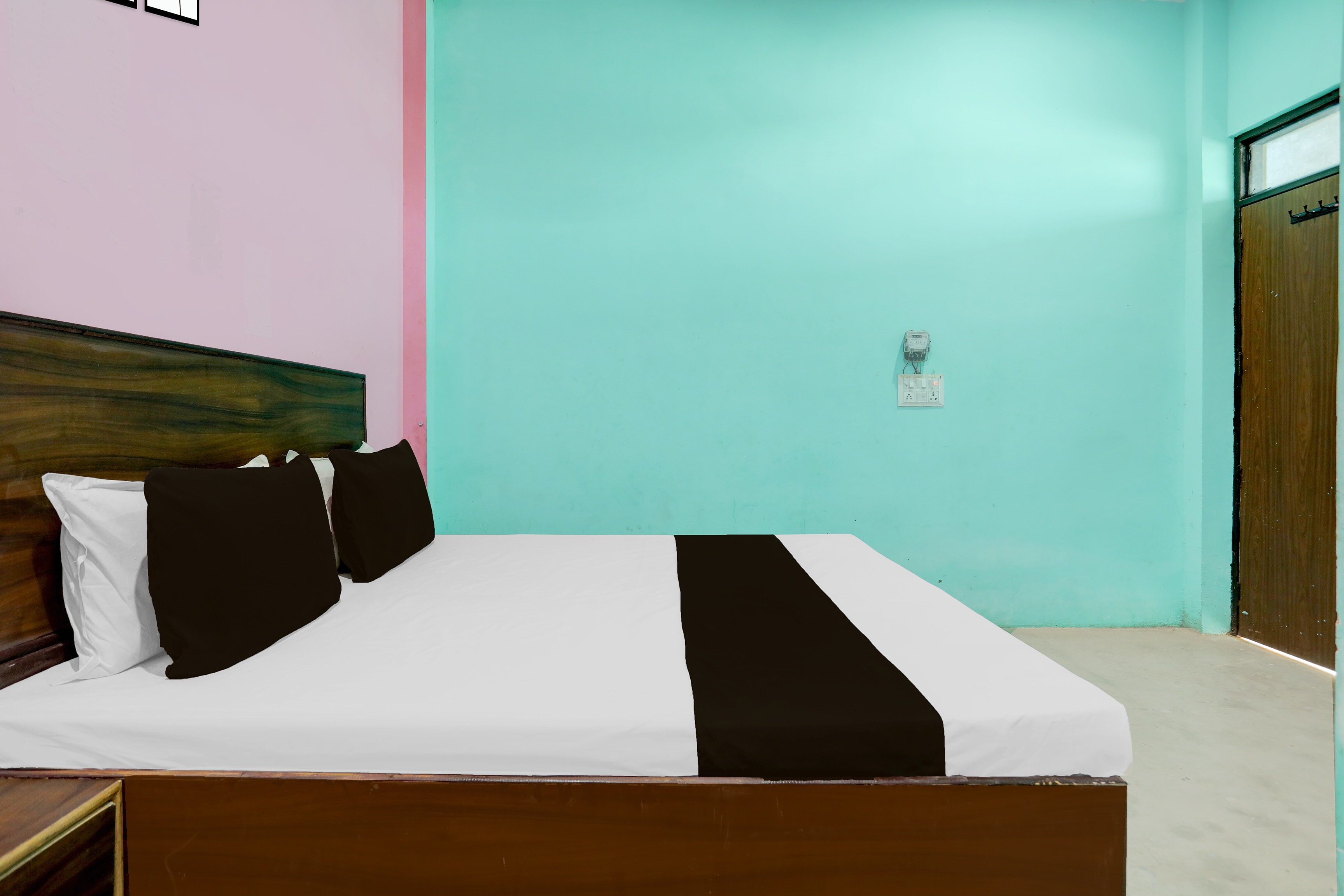 SPOT ON MAHAL GUEST HOUSE - Tap to explore photos
