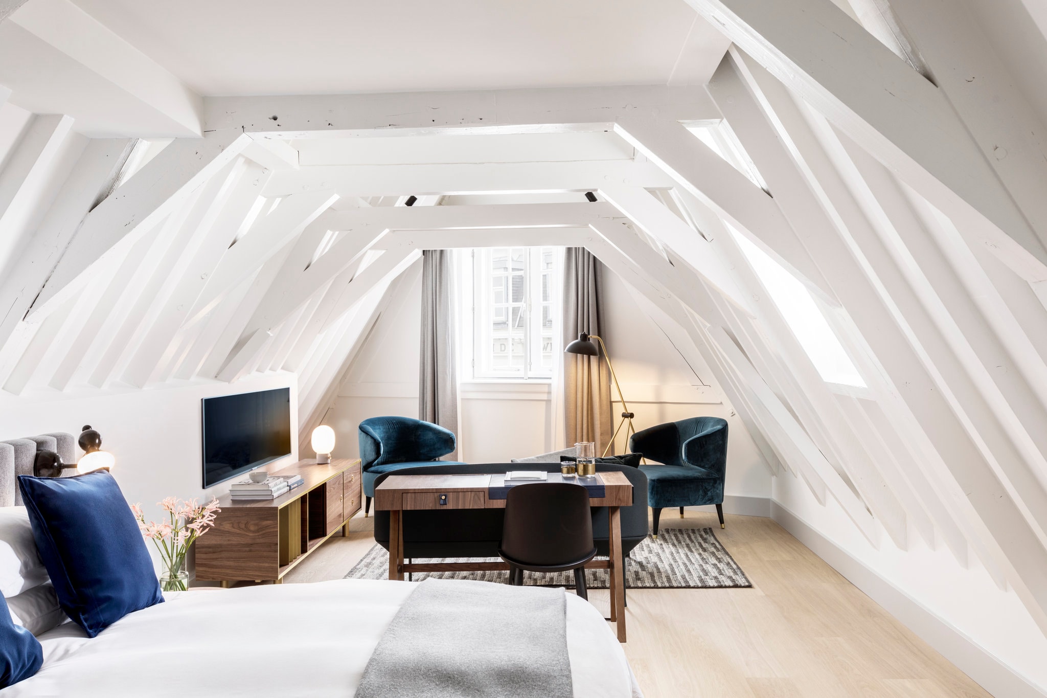Kimpton De Witt Amsterdam, an IHG Hotel - Tap to explore photos