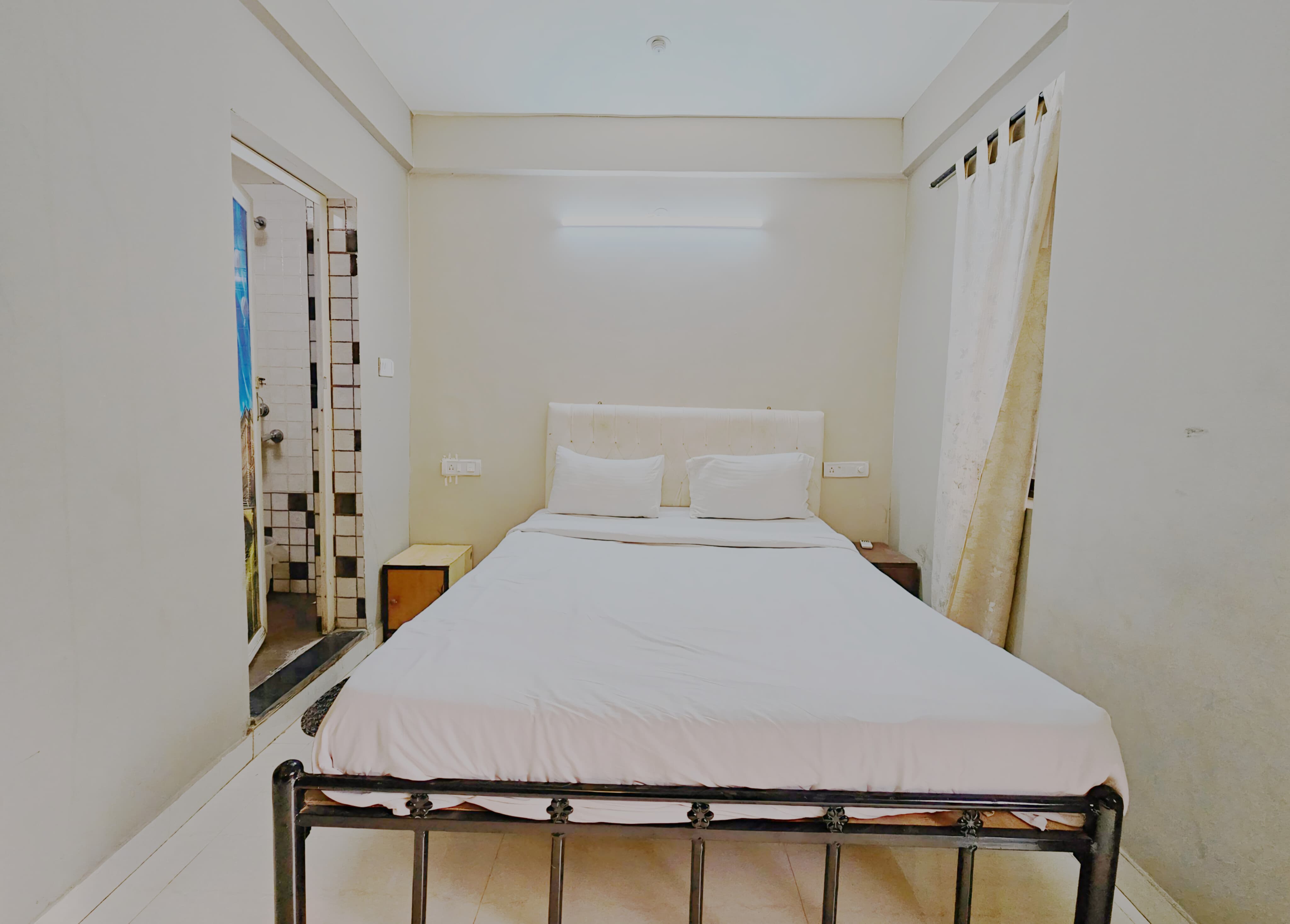 JV HOLIDAY HOME CANDOLIM - Tap to explore photos