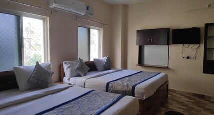Hotel VIP Prime (3 Minutes walk to Jagannath Temple) Room Type - Family room