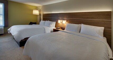 Holiday Inn Express Horse Cave Room Type - 2 Queen Standard