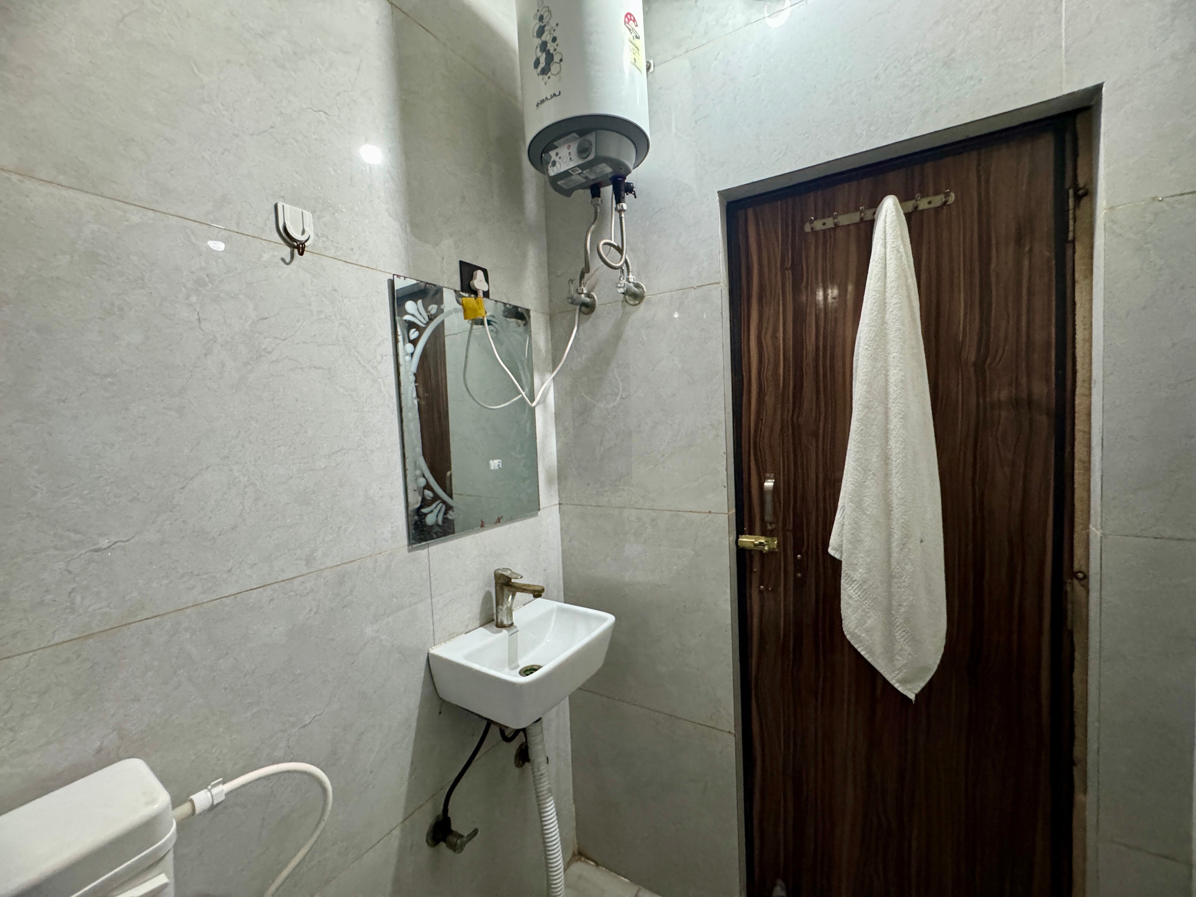 Hotel Bhavana Bhawan - Tap to explore photos