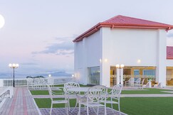 The Grand Kandyan Hotel