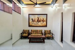 Nidhivan Palace