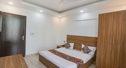FabHotel Unique Stay - Max Super Speciality Hospital, Sector 128 Room Type - Executive Room