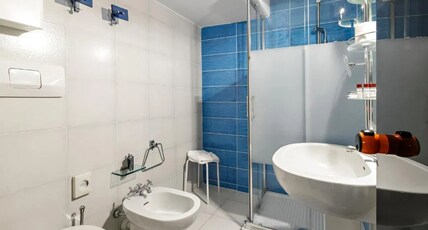 Ostello Bello Genova Room Type - Bed in 6 Bed Mixed Dorm