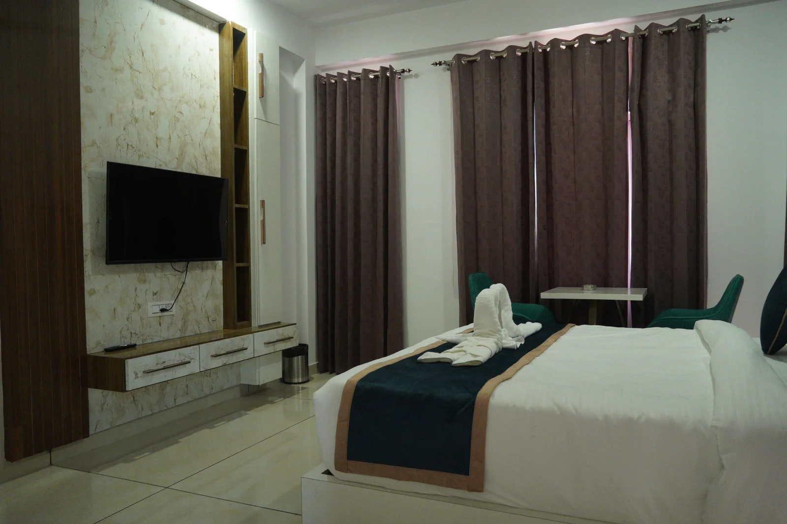 Hotel Mohan Regency