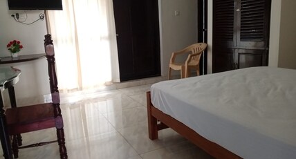 Ocean Queen Palace Hotel Room Type - AC Sea View Deluxe Room