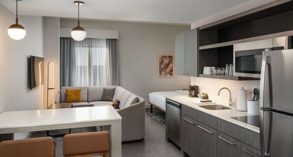 Homewood Suites by Hilton Raleigh/Downtown Room Type - 1KG BD CORNER STUDIO SUITE
