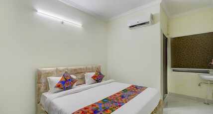 FabHotel Honey Grand - My Home Twitza & Mindspace, Hitech City Room Type - Deluxe Room