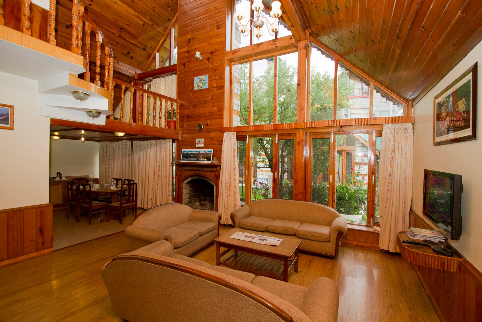 Holiday Cottages - Tap to explore photos