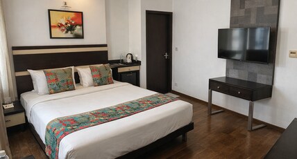 Purple Brigade Hotel Room Type - Comfort Rooms