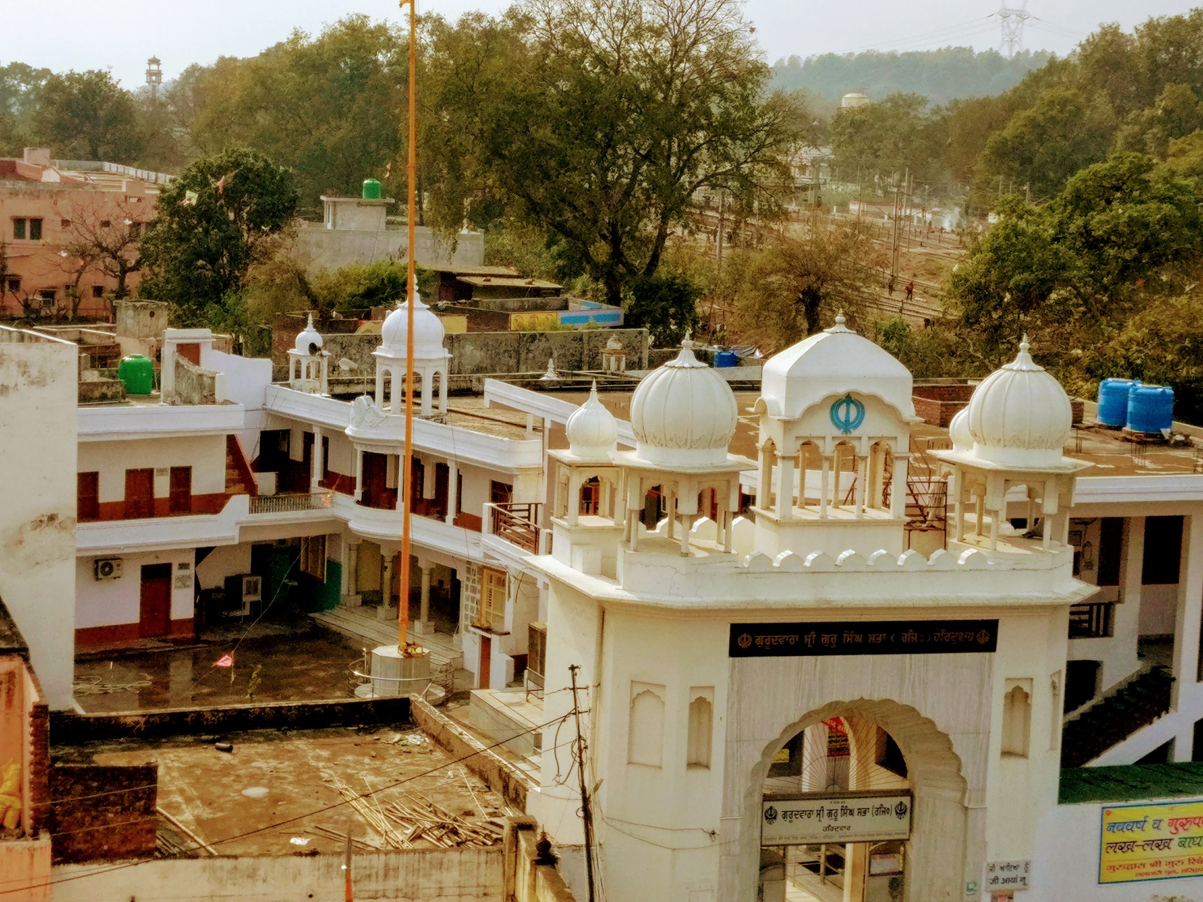 Hotel La Casa @ Har-ki-Pauri Road - Tap to explore photos