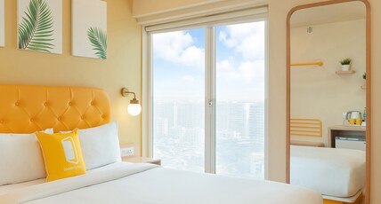 Bloom Hotel Saki Vihar Powai Room Type - Standard Queen Room