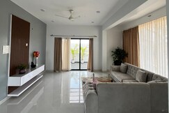 Devyani Villa | Luxury 4BHK Villa With Pool