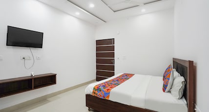 FabHotel Luxury Stay Room Type - Premium Room