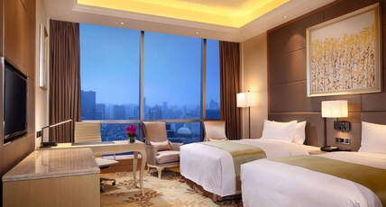 DoubleTree by Hilton Hotel Guangzhou Room Type - TWIN DELUXE VIEW ROOM