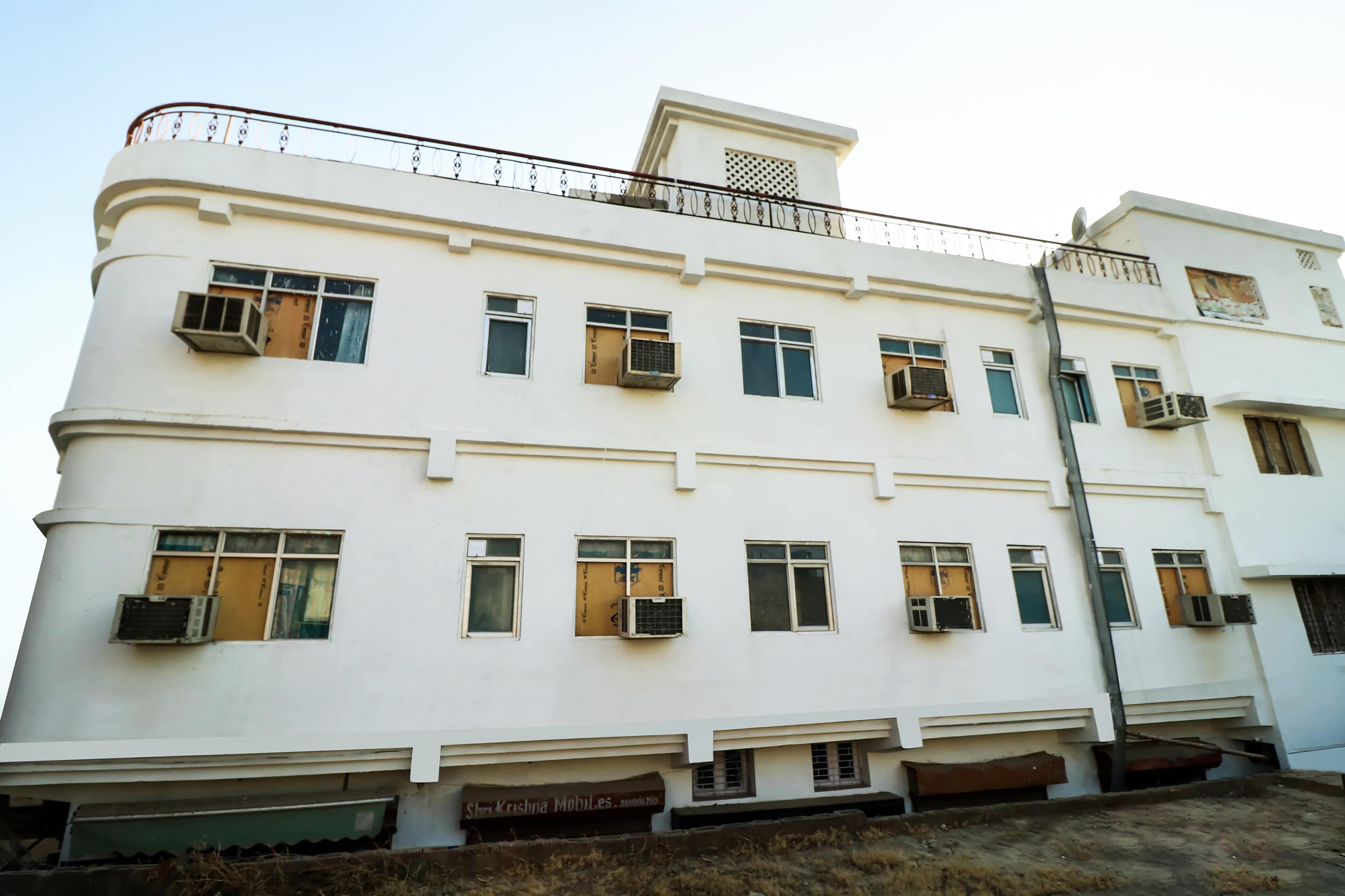 Hotel O Raj Guest House - Tap to explore photos