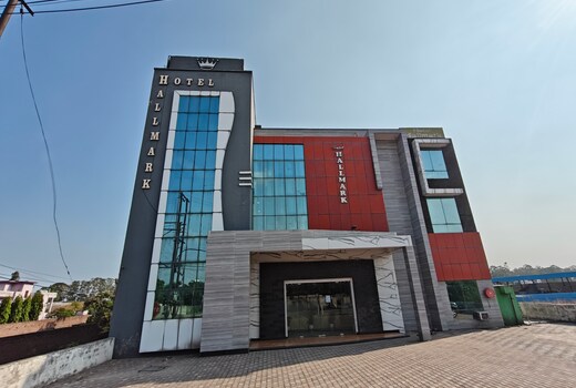 Hotel HALLMARK, Kathua (National Highway)