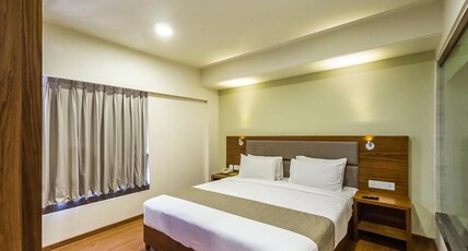 The Basil Park Room Type - Suite Room (With Bathtub)