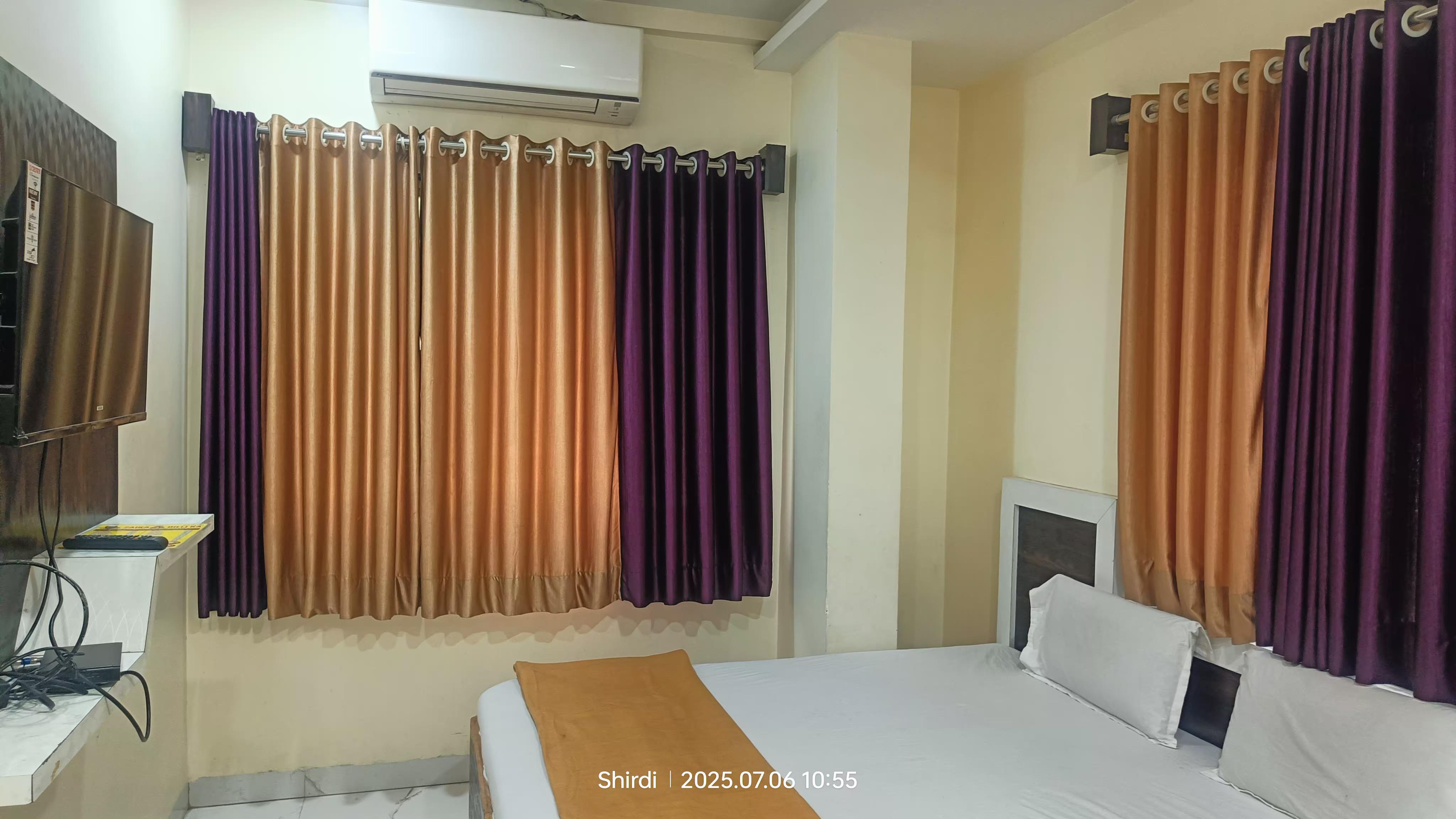 Hotel Sai Viraj Palace - Tap to explore photos