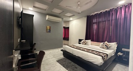 Hotel Aaradhya Residency Room Type - Deluxe Room