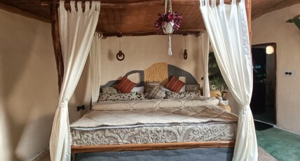 Nadantar stays Room Type - The Cob House