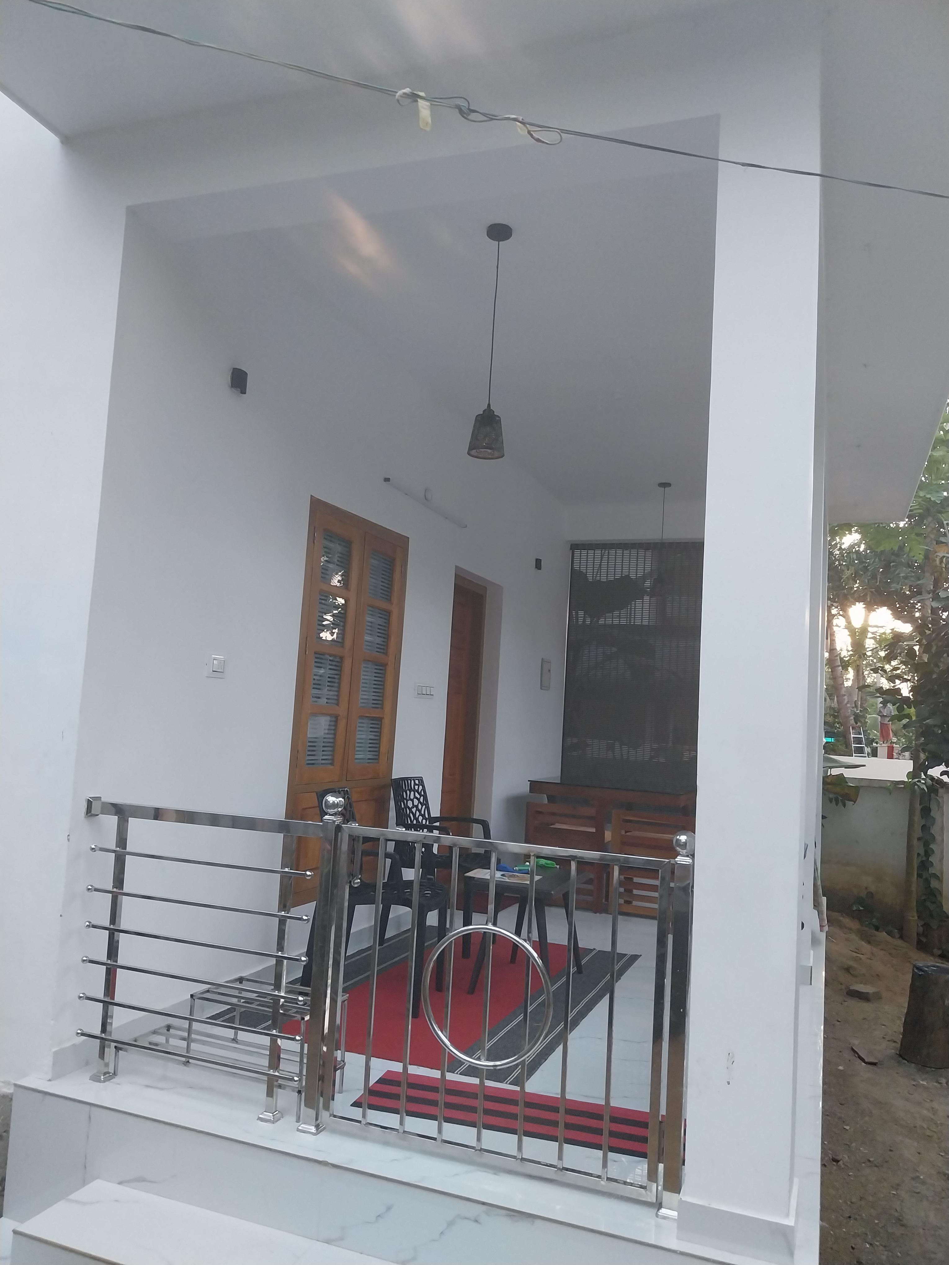 Munroe Heritage Inn homestay - Tap to explore photos