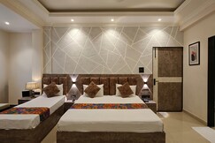 HOTEL AMBIKA DX