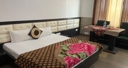 Hotel D2M Room Type - Super Deluxe Room
