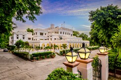 Neemrana's Baradari Palace