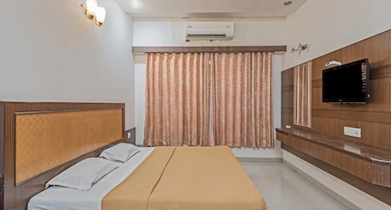 Hotel Mandai Palace Room Type - Double Bed NON-A.C. Room