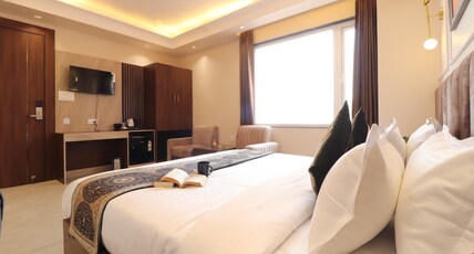 Hotel Gangotri Suites Room Type - SUPER DELUXE ROOM