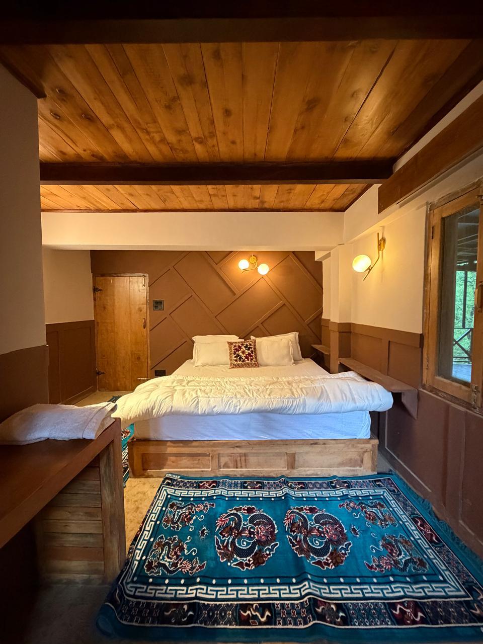 Mysa, A-frame cottage - Tap to explore photos