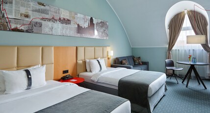 Holiday Inn LUBECK Room Type - 2 Queen Bed Superior