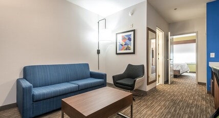 Holiday Inn Express & Suites LAGRANGE Room Type - 1 King Bed Suite Sofa Bed