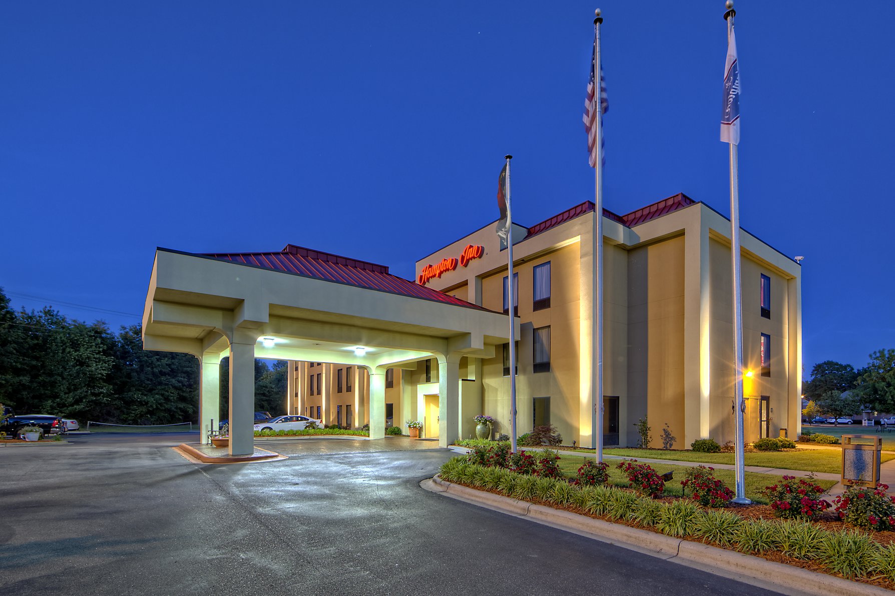 Hampton Inn by Hilton Laurinburg - Tap to explore photos