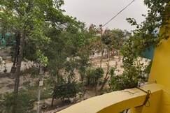 Krishna Kulam Stay Near krishna janmbhoomi