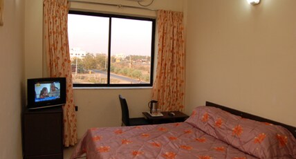 Hotel Royal Regency Room Type - Deluxe A/c Room