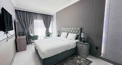 Palette San Marino Hotel Room Type - Deluxe Double - King