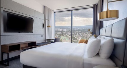 Hilton Quebec Room Type - 1 KING EXECUTIVE FLOOR