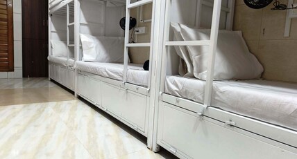 Line City Dormitory Room Type - Deluxe Bed