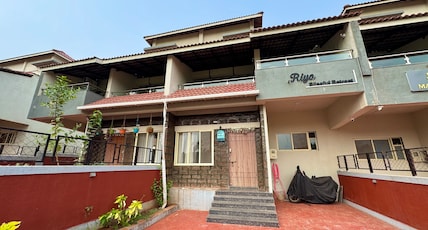 Hotel Sadhana Executive Room Type - Riya Villa 3BHK best for 6 adults Hotel Sadhana Executive Room Type - Riya Villa 3BHK best for 6 adults