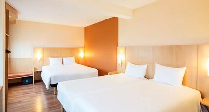 Ibis Schiphol Amsterdam Airport Room Type - Room for four persons Ibis Schiphol Amsterdam Airport Room Type - Room for four persons