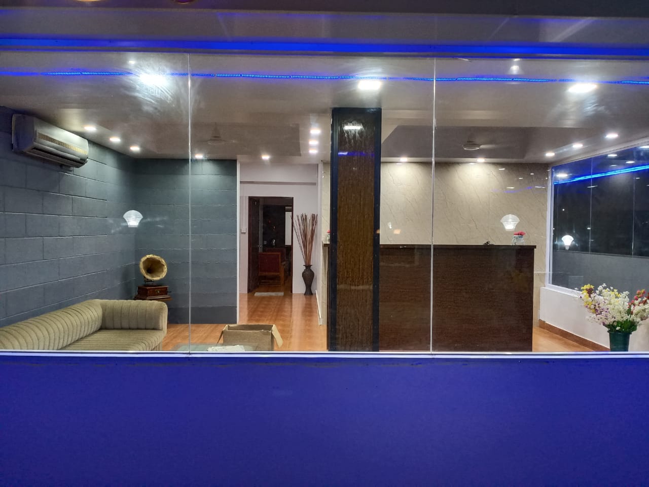 Main gallery